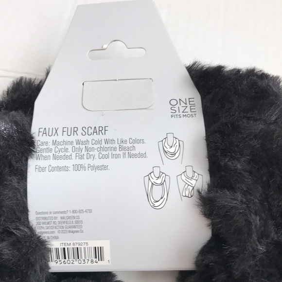 WEST LOOP FAUX FUR INFINITY SCARF - Picture 5 of 6